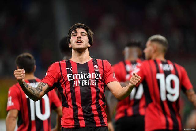 杜锋:没有人永远都在高峰 希望大家多理解包容